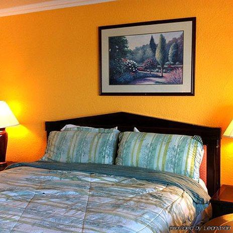 Holiday Motel - Fresno Room photo